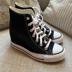 Converse wedge high top- Black